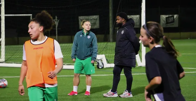 photo  ilyana alves (arrière plan) est la seule joueuse de samir ndende qui a connu l’équipe de l’an dernier.  &copy;  ouest-france 