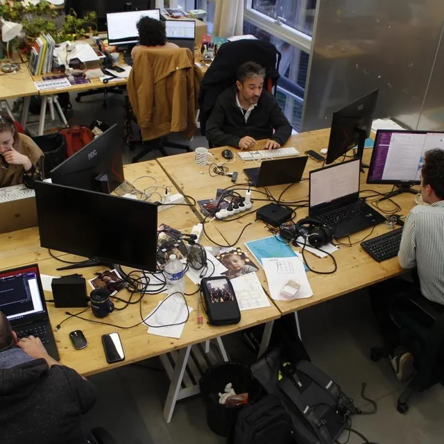 photo françois delaunay travaille pour exmachinia, une start-up qui dispose d’un bureau dans un tiers-lieu, à caen, et sur un campus universitaire de rouen.  ©  marylène carre, ouest-france