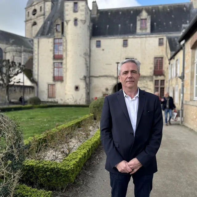photo michel génois est candidat aux élections municipales 2026 à alençon (orne).  ©  ouest-france