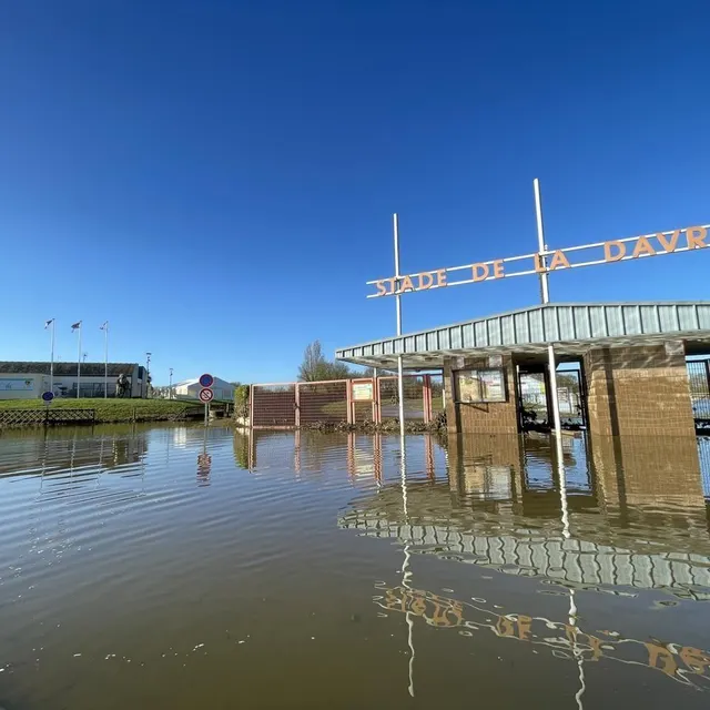 photo la décrue est lente et à ancenis-saint-géréon, le stade de la davrays et une partie du camping de l’île mouchet sont toujours inondés.  ©  ouest-france