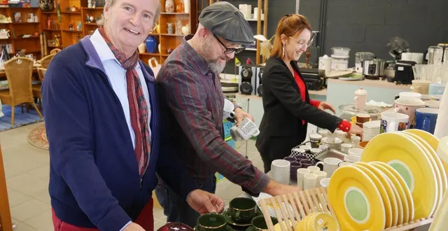 photo  georges dussauce, président de la ressourcerie bazar etc, dans l’une des boutiques de l’association.  &copy;  archives co - gabin chamereau 