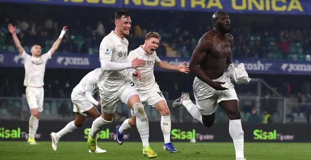 photo  romelu lukaku a permis à naples de s’imposer dans les dernières secondes du match face à l’hellas vérone, ce samedi 28 février.  &copy;  alessandro sabattini / getty images via afp 