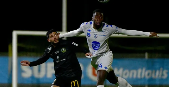 photo  balamine cissé et le fc chauray se sont montrés solides derrière à montlouis (0-0), samedi 28 février 2026.  &copy;  co - marie delage 