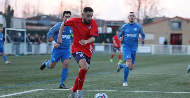 photo  la roche s’offre le derby.  &copy;  guillaume pacoutet 