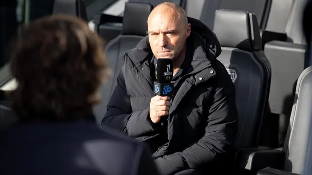 photo info  alexandre dujeux, coach du sco. 