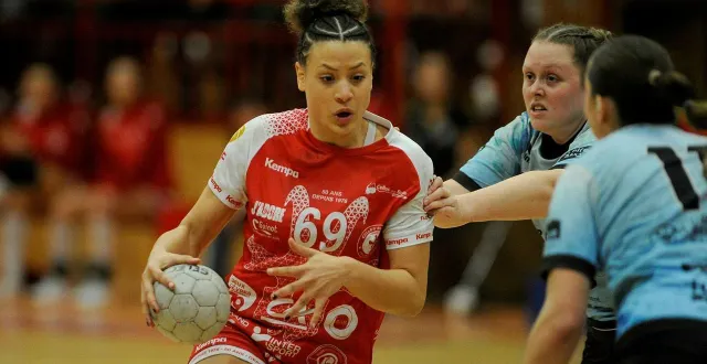 photo  lorine perrot et les celloises n’ont pas eu à forcer leur talent pour remporter un nouveau succès.  &copy;  co – christophe bernard 