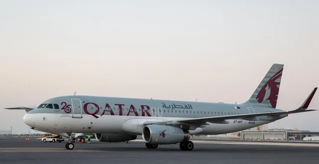 photo  les compagnies du golfe emirates, qatar airways et etihad qui relient le continent américain, l’europe, l’afrique et l’asie via leurs « hubs », soit environ 90 000 passagers en transit par jour sans compter les passagers à destination du moyen-orient même, ont été les plus touchées, selon cirium.  &copy;  afp 