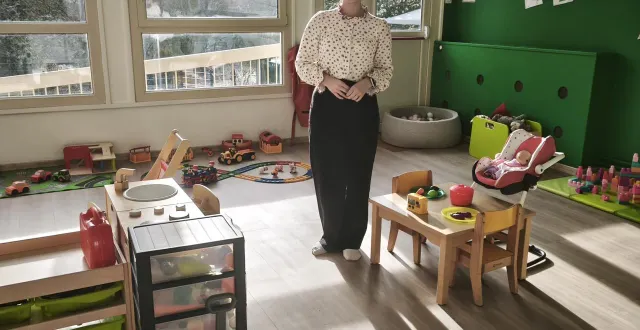 photo  albane pommereul, directrice adjointe de la micro-crèche les lucioles dans les nouveaux locaux au 5, rue jane-gaulupeau.   &copy;  le maine libre 