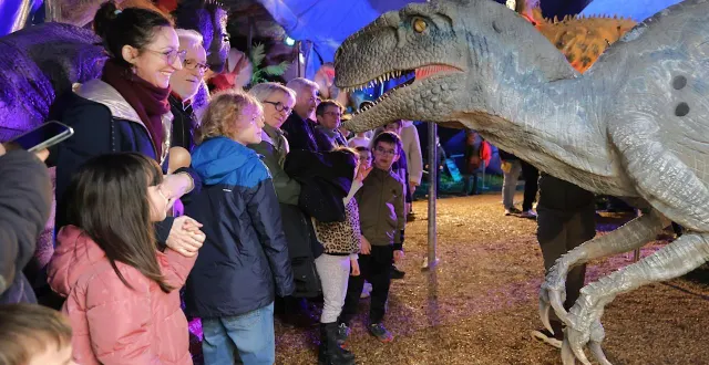 photo  le célèbre vélociraptor fait le tour du propriétaire.  &copy;  archives ouest-france 