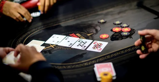 photo  poker. premiere etape à nantes, h arena, du winamax poker tour avec 880 participants et moundir en guest people. photo presse océan-olivier lanrivain  &copy;  photo illustration jdlo - po 