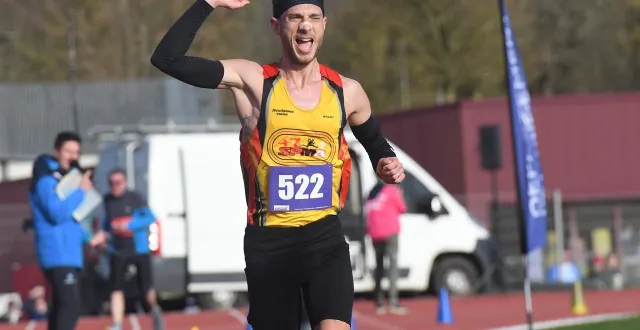 photo  thomas noel est parti très vite dans ce semi-marathon.  &copy;  photo co - michel durigneux 