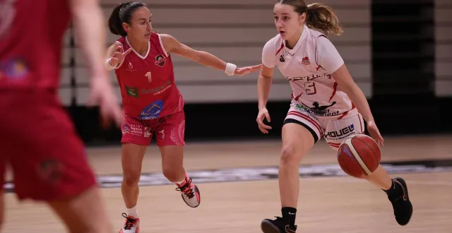 photo  garance mauger et les mondevillaises ont décroché leur premier succès de la saison.  &copy;  marc olejnik 