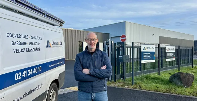 photo  les ponts-de-cé, vendredi 30 janvier 2026. frédéric signour a fait construire un bâtiment pour abriter ses deux sociétés de couverture et d’étanchéité en 2023.  &copy;  co - chloé bossard 