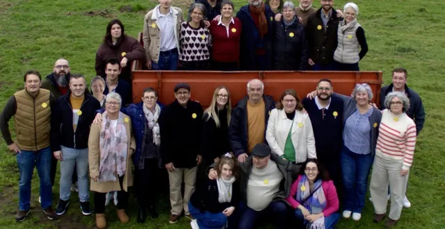 photo  les candidats de la liste ensemble pour tiercé.  &copy;  ouest-france 