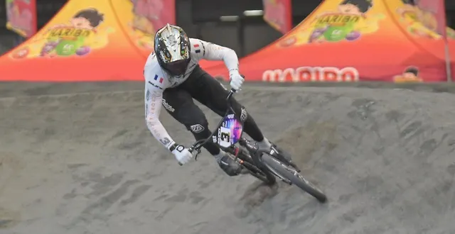 photo  eddy clerté, le vainqueur du supercross.  &copy;  guillaume marie 