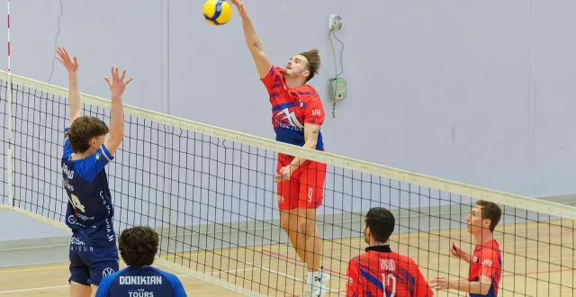 photo  la chapelle-saint-aubin a surclassé tours, confirmant sa place de leader en n3m, dimanche 1er mars 2026.  &copy;  dominique breugnot 