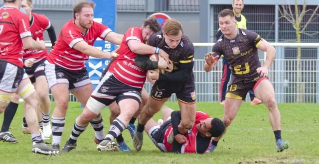 photo  un match plein d’engagement pour les deux équipes.  &copy;  dominique breugnot 
