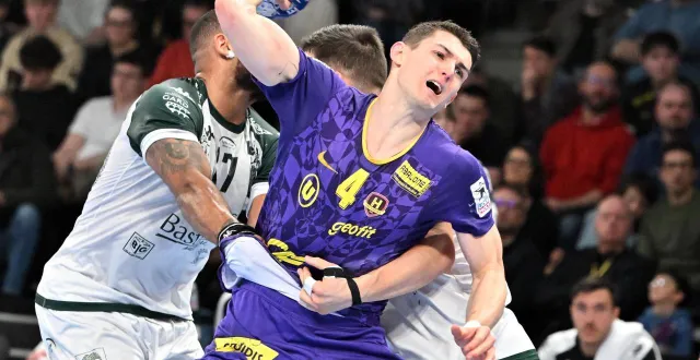 photo  aymeric minne s’est arraché pour sortir le h d’un mauvais pas.  &copy;  jérôme fouquet/ouest-france. 