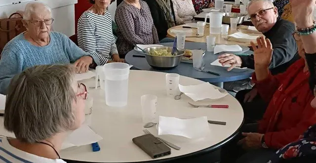 photo  de belles opportunités pour partager ensemble de bons conseils favorisant l’avancée en âge.  &copy;  ouest-france 