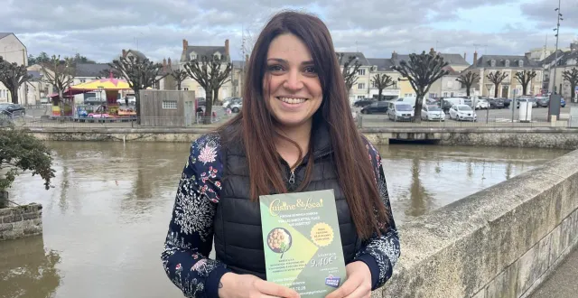 photo  emilia gauclin : « nous sommes deux, avec mon employée, à livrer le matin même les repas, pour le midi ».  &copy;  le maine libre 