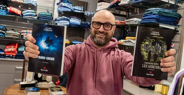 photo  le mans, lundi 2 février 2026. dans sa boutique, antoine largeau vend des sous-vêtements pour hommes, et ses livres. il s’est mis à l’écriture il y a une dizaine d’années. avec succès.  &copy;  le maine libre – xavier sarrat 