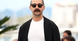 actu cinéma shia labeouf pose lors de la séance photo du film « slauson rec » au 78e festival de cannes, au palais des festivals, le 18 mai 2025 à cannes, en france.