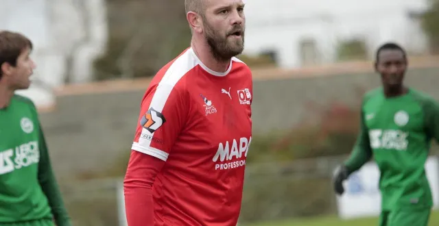 photo  alexis paquet a inscrit huit buts cette saison avec la réserve de l’ol niort saint-liguaire.  &copy;  co - benoit felace 