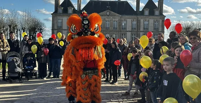 photo  la danse du lion attiré de nombreuses familles.  &copy;  ouest-france 