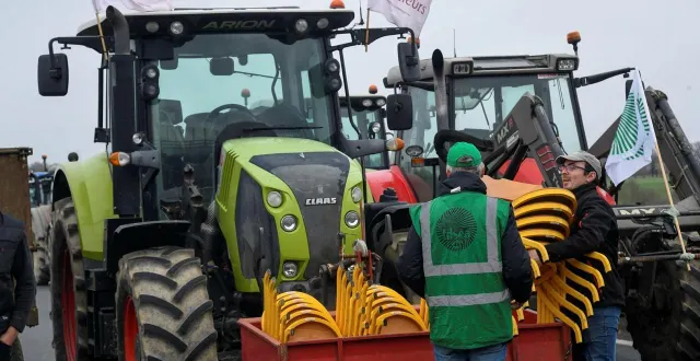 photo  le blocage de l’a87, entre angers et mûrs-érigné, devrait débuter vers 10 heures mardi 3 mars.  &copy;  archives co – laurent combet 
