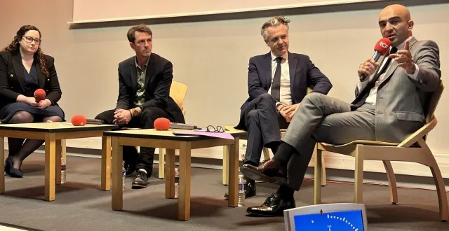 photo  angers, lundi 2 mars 2026. aurore lahondès (rn), romain laveau (les écologistes), christophe béchu (horizons) et arash saeidi (lfi) ont débattu sur quatre thèmes.  &copy;  co 