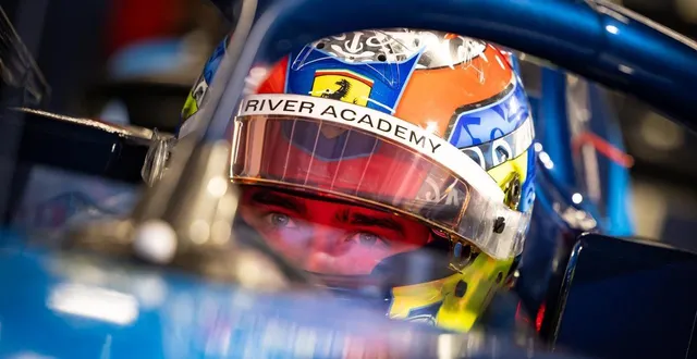 photo  dino beganovic pendant les essais d’avant saison de formule 2, sur le circuit de barcelone.  &copy;  dutch photo agency - sebastiaan rozendaal 