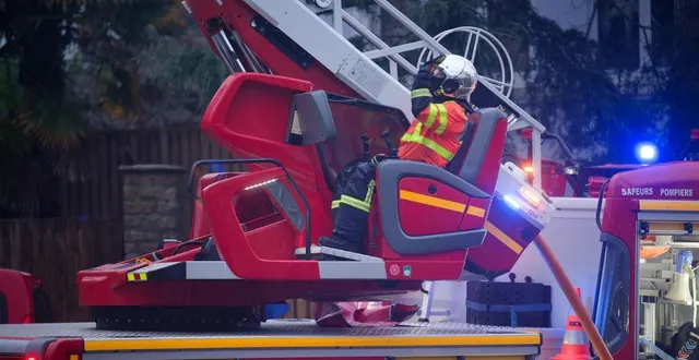 photo  un incendie s’est déclaré, lundi 2 mars 2026, en début de soirée, à port-mort (eure). un homme de 85 ans, en situation de handicap, resté bloqué dans les combles, est décédé (photo d’illustration).  &copy;  thierry creux / archives ouest-france 