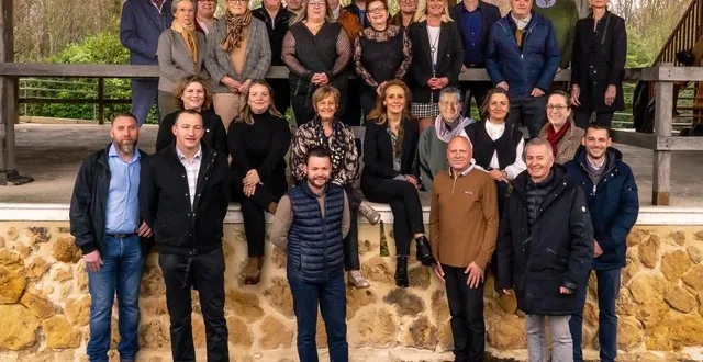 photo  les colistiers de marie-laure pléver réunis pour présenter la liste « ensemble, poursuivons notre engagement pour bonnétable ».   &copy;  le maine libre 