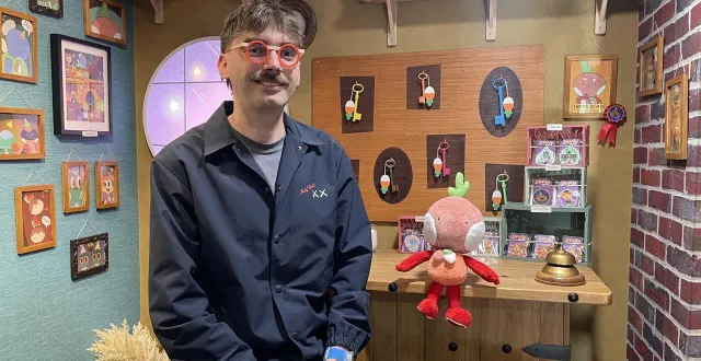 photo  dans son magasin à la haye (manche), mathieu lenourry a dédié un espace au héros de sa bande dessinée.  &copy;  ouest-france 