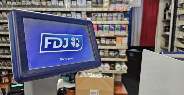 photo  une habitante du pas-de-calais a remporté 500 000 € avec un « ticket d’or ». photo d’illustration.  &copy;  newsgene 