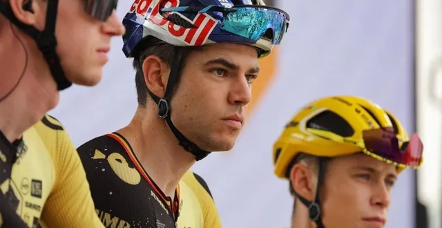 photo  wout van aert de nouveau poissard pour sa première course sur route en 2026.  &copy;  afp 