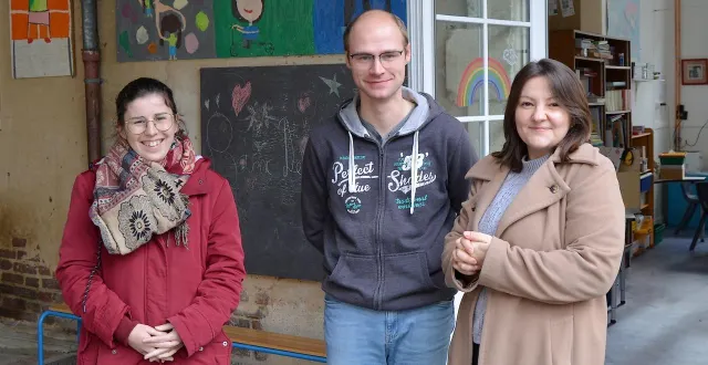 photo  manon brancotte, institutrice remplaçante, nicolas morchipont, chargé de mission à la la fédération régionale des chasseurs et aurély baldi, professeure des écoles.  &copy;  ouest-france 