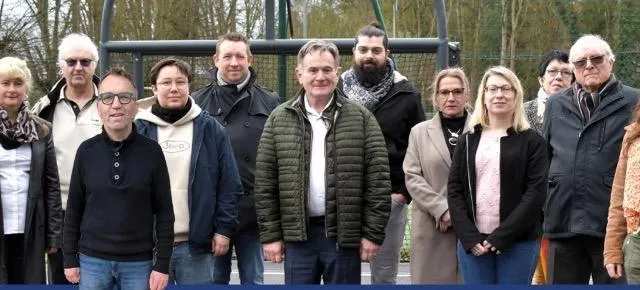 photo  luc-marie faburel et ses colistiers renouvelés aux deux tiers.  &copy;  le maine libre 
