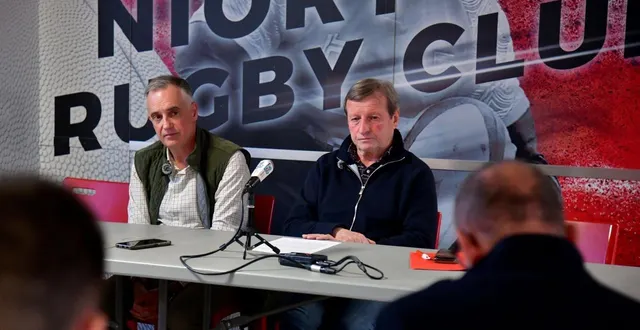 photo  aux côtés de philippe janoueix, président de l’association, gilbert nasarre, président de la sas niort rugby club, est apparu très marqué, ce mardi 3 mars, après l’annonce du dépôt de bilan du club.  &copy;  co - marie delage 