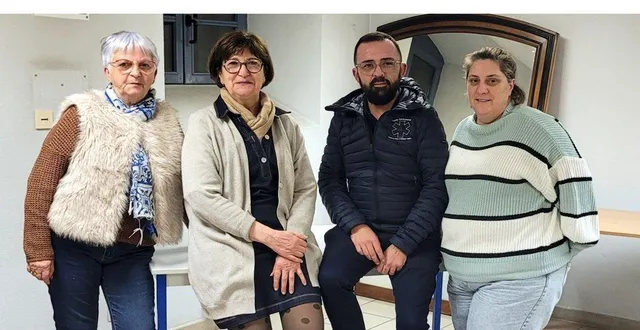 photo  annick hardouin (à g.) passe la main à un nouveau bureau.  &copy;  le maine libre 