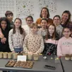 photo les enfants avaient préparé un buffet garni de leurs réalisations pour faire goûter aux parents. « cet atelier a été un véritable voyage gustatif et créatif », a souligné éloïse suteau, médiatrice culturelle de l’association.