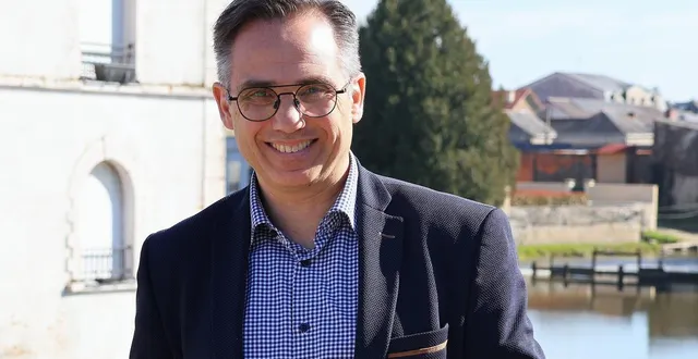 photo  nicolas leudière souhaite poursuivre son action en briguant un deuxième mandat à la tête de la mairie de sablé-sur-sarthe.  &copy;  ouest-france 