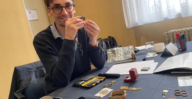 photo  en vadrouille dans l’ouest, le commissaire-priseur benoît triffault-david est de passage au mans (sarthe) environ une fois par an.  &copy;  ouest-france 