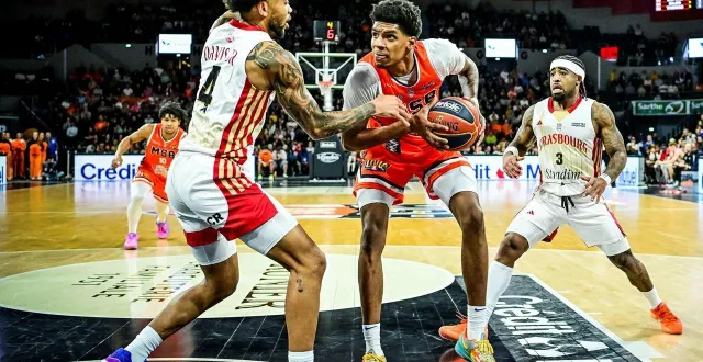 photo  lucas duféal et ses coéquipiers manceaux ne sont qu’à 40 minutes d’une nouvelle finale de coupe de france.  &copy;  archives le maine libre - yvon loué 