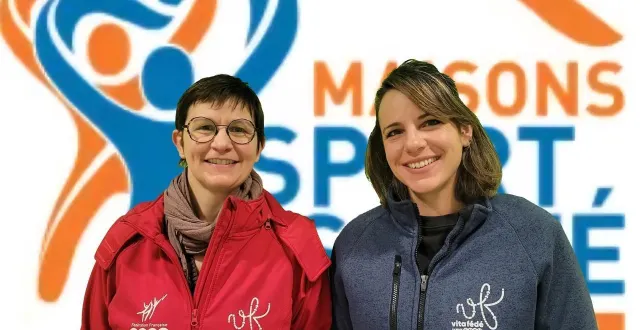 photo  de gauche à droite : élise bourdin, enseignante activité physique adaptée et sandrine gommard, éducatrice sportive.  &copy;  photo transmise par la maison sport santé 