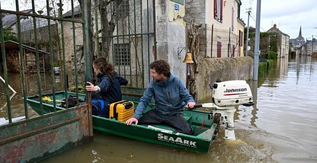 photo  cheffes-sur-sarthe, le 17 février 2026. le millier d’habitants de la commune a été contraint par le préfet de maine-et-loire à évacuer les habitations.  &copy;  josselin clair 