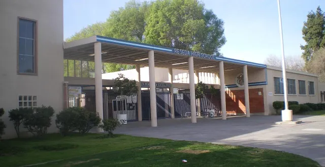 photo  la collégienne était scolarisée à la reseda high school à reseda, à l’ouest de la san fernando valley, à los angeles (états-unis).  &copy;  cbl62, cc by-sa 3.0 , via wikimedia commons 