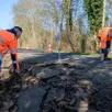 photo depuis lundi 2 mars 2026, les agents du conseil départemental de maine-et-loire inspectent une à une les portions de route endommagées par les inondations, comme ici, à cheffes.