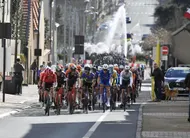 photo  le peloton professionnel arpentera les rues choletaises le 3 octobre 2026. 