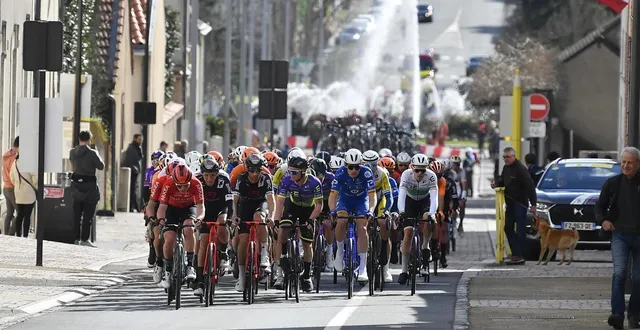 photo  le peloton professionnel arpentera les rues choletaises le 3 octobre 2026.  &copy;  marc roger / ouest france 